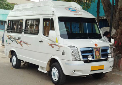 Tempo Traveller Hire in Kashmir