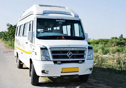 Tempo Traveller Hire in Kashmir