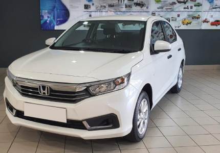 Taxi Hire in Kashmir