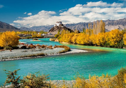 Leh Ladakh Cab Booking
