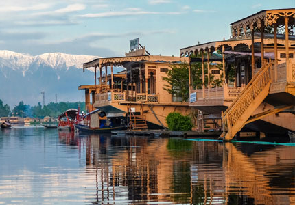 Shikara Ride Dal Lake