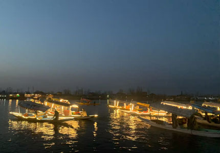 Shikara Ride Dal Lake