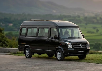 9 Seater Urbania Traveller